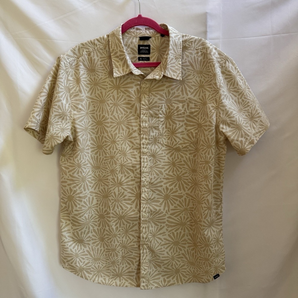 Prana Shirt Mens XL Extra Large Beige Floral Short Sleeve Button Up